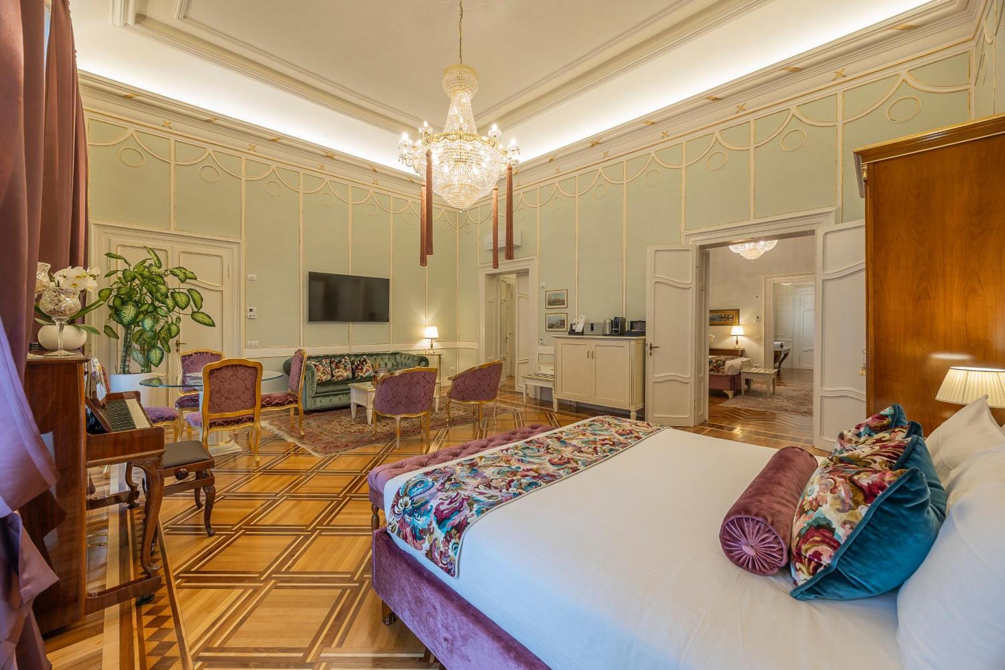 Guest house Palazzo Monga Boutique Guesthouse 4*